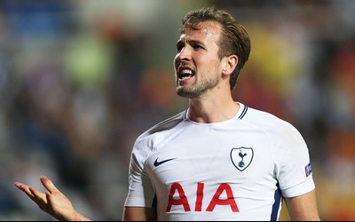 尊皇国际精华-C罗带帽助球队登顶积分榜