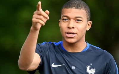 尊皇国际独家-凯拉抢断后远射破门